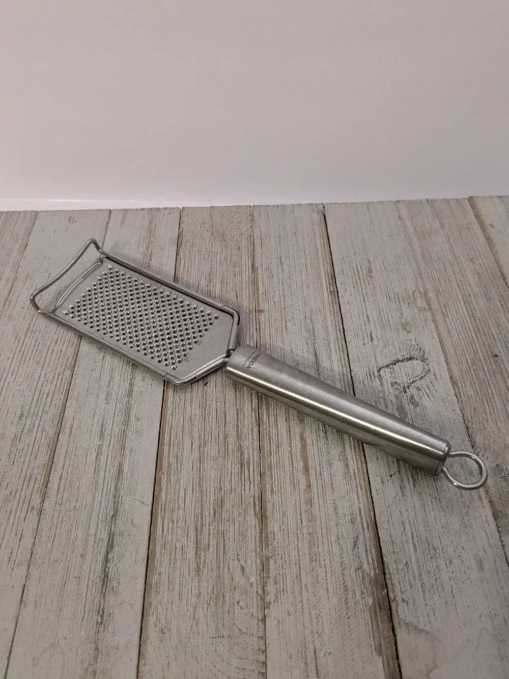 Oneida Grater Zester Cheese Garlic Stainless Steel Hand Held handle 10